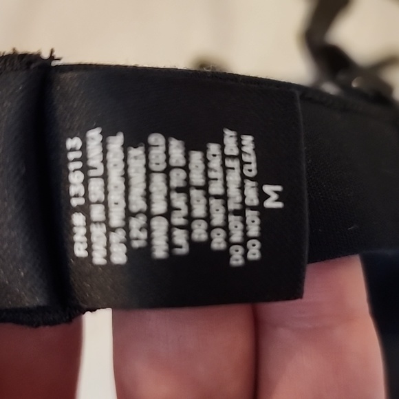 2 Black Bralette Medium MeUndies - Picture 5 of 6